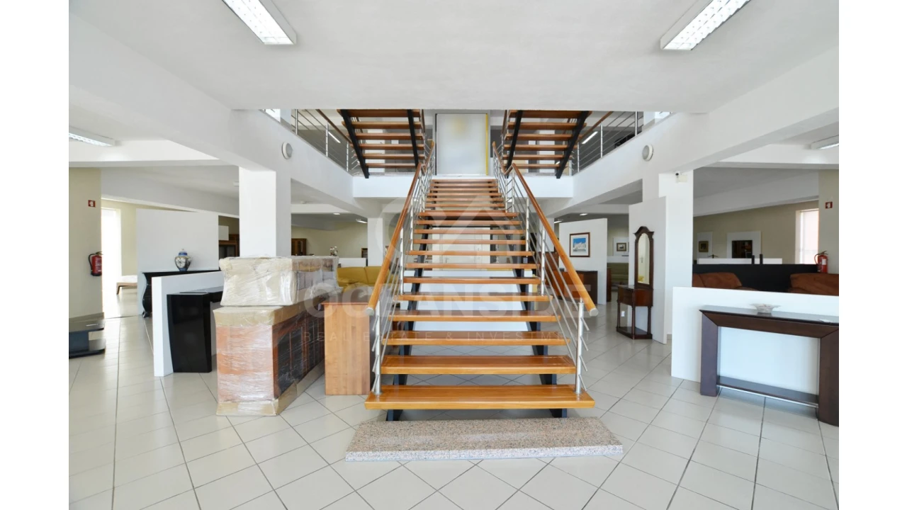 Loja para Arrendamento em São Domingos de Rana Foto 11