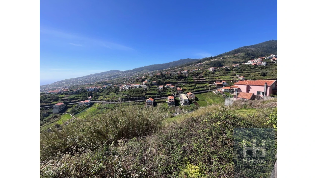 Terreno para Venda em Calheta Foto 3