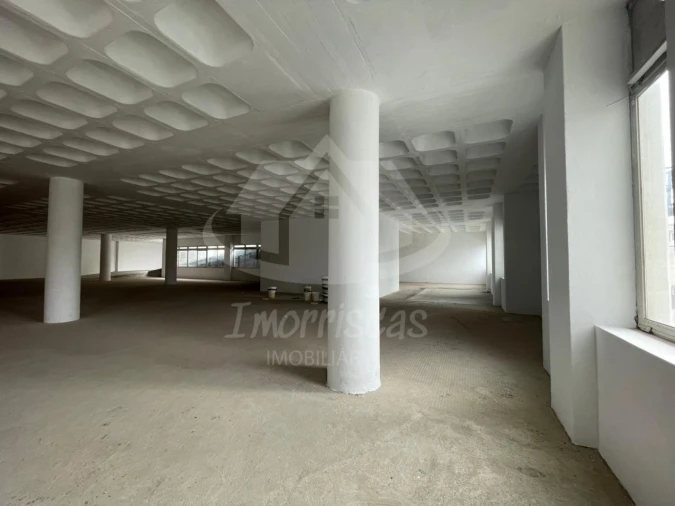 Armazém para Venda em Sacavém e Prior Velho Foto 7