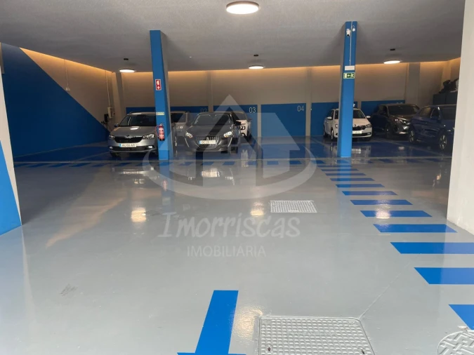 Armazém para Venda em Sacavém e Prior Velho Foto 11