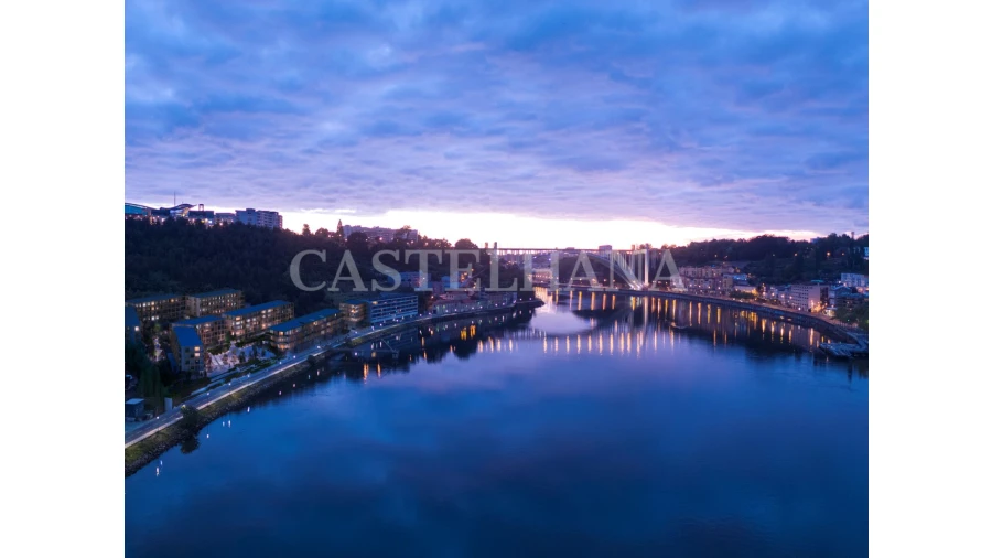 Loja para Venda em Santa Marinha e São Pedro da Afurada Foto 11