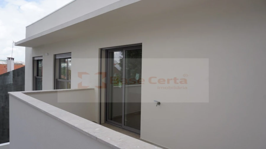 Apartamento T2 para Venda em Santa Clara Foto 30