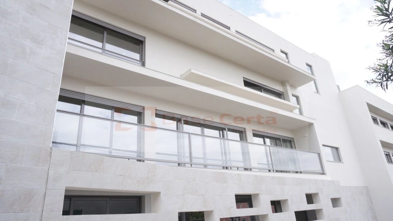 Apartamento T2 para Venda em Santa Clara Foto 7