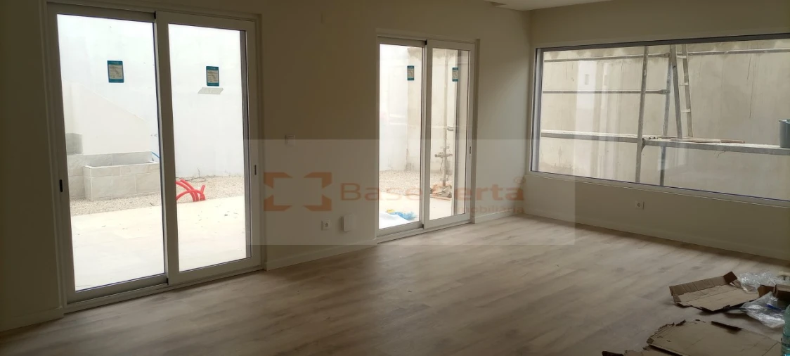 Apartamento T2 para Venda em Santa Clara Foto 12