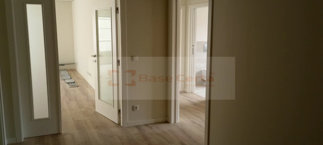 Apartamento T2 para Venda em Santa Clara Foto 16