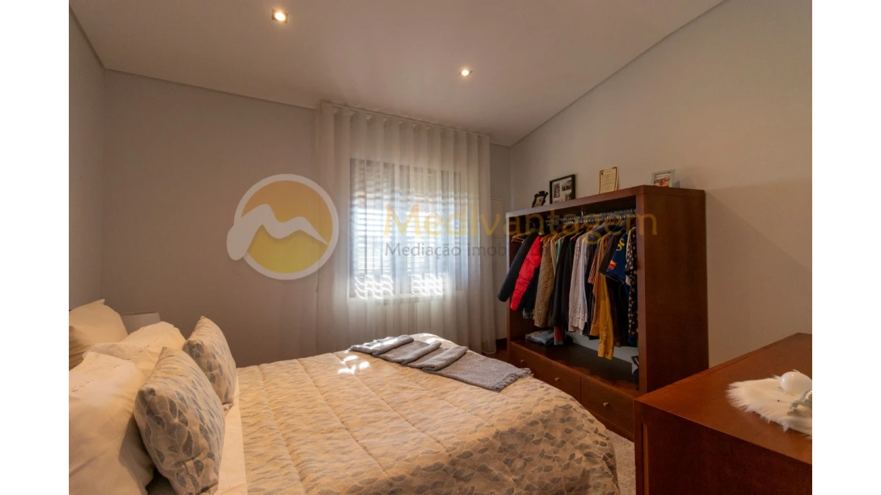 Moradia T5 para Venda em Seara Foto 12