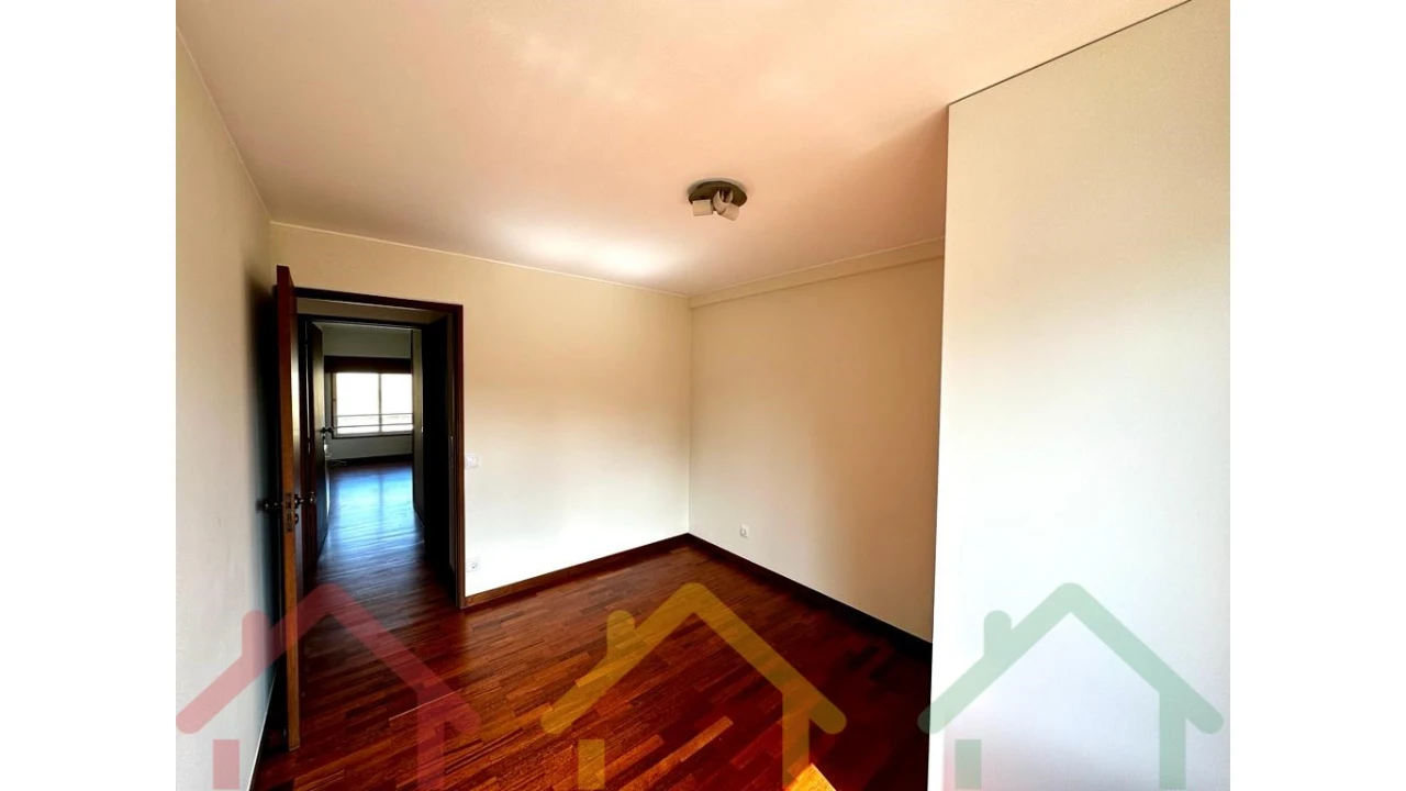 Apartamento T2 para Venda em Aldoar, Foz do Douro e Nevogilde Foto 8