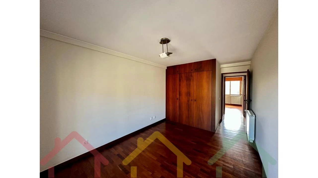 Apartamento T2 para Venda em Aldoar, Foz do Douro e Nevogilde Foto 11