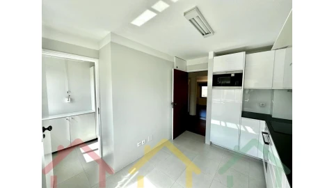 Apartamento T2 para Venda em Aldoar, Foz do Douro e Nevogilde