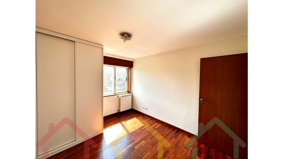 Apartamento T2 para Venda em Aldoar, Foz do Douro e Nevogilde Foto 12