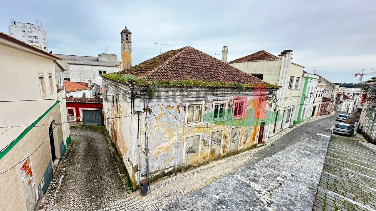 Prédio para Venda em Rio Maior Foto 3