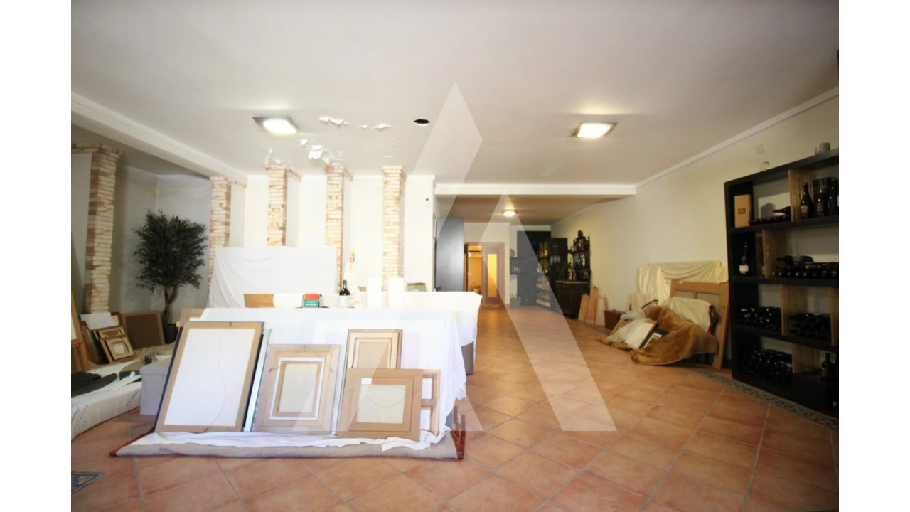 Moradia T4 para Venda em Tamengos, Aguim e Óis do Bairro Foto 46