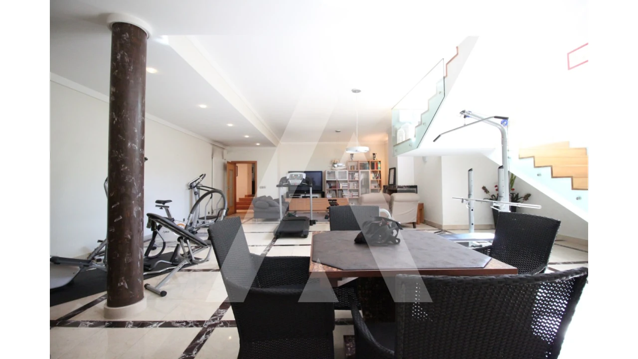 Moradia T4 para Venda em Tamengos, Aguim e Óis do Bairro Foto 41