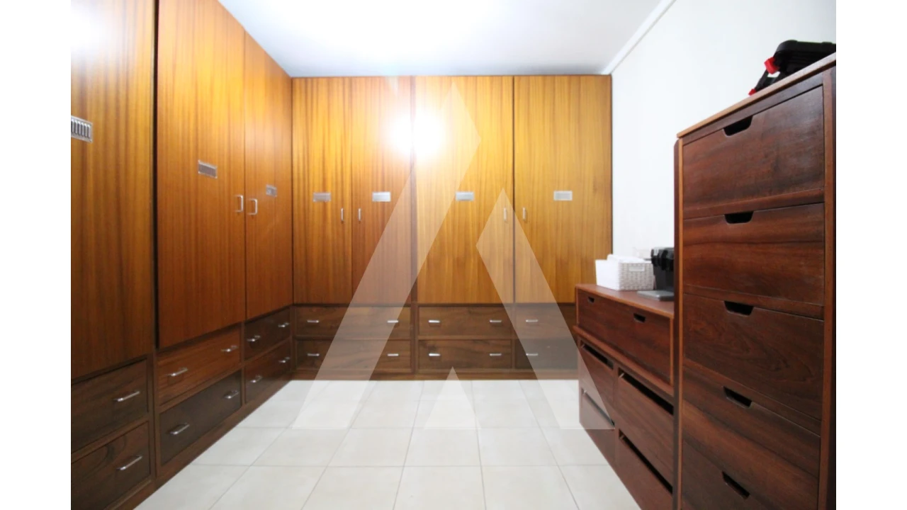 Moradia T4 para Venda em Tamengos, Aguim e Óis do Bairro Foto 52