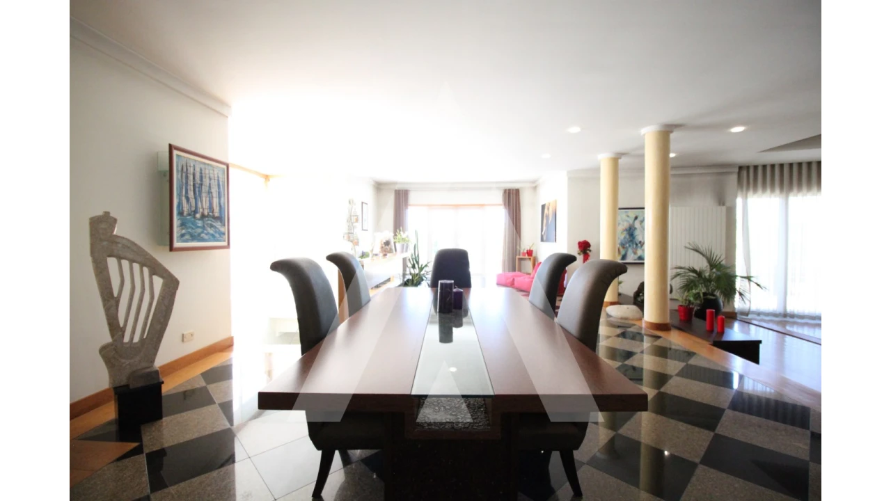 Moradia T4 para Venda em Tamengos, Aguim e Óis do Bairro Foto 6