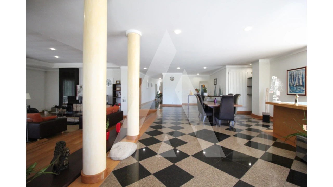 Moradia T4 para Venda em Tamengos, Aguim e Óis do Bairro Foto 7