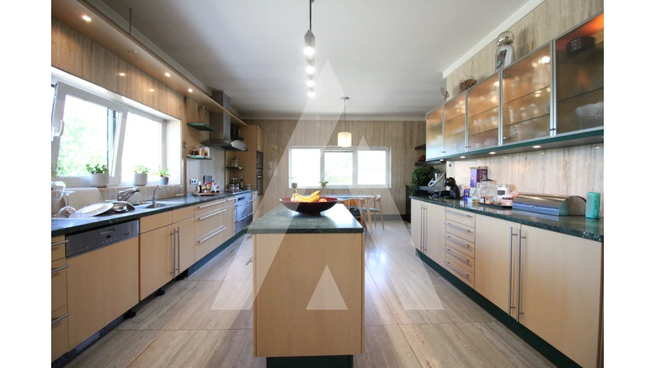 Moradia T4 para Venda em Tamengos, Aguim e Óis do Bairro Foto 16