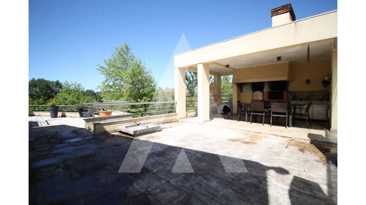 Moradia T4 para Venda em Tamengos, Aguim e Óis do Bairro Foto 61