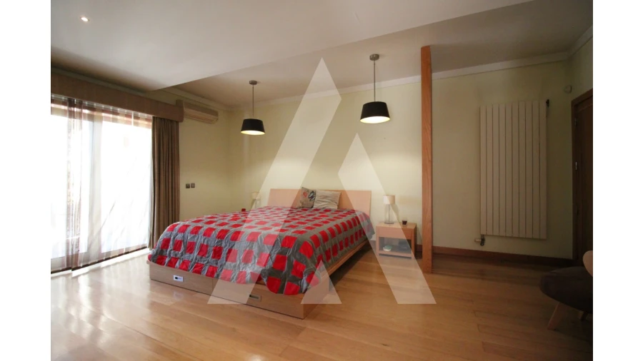 Moradia T4 para Venda em Tamengos, Aguim e Óis do Bairro Foto 22