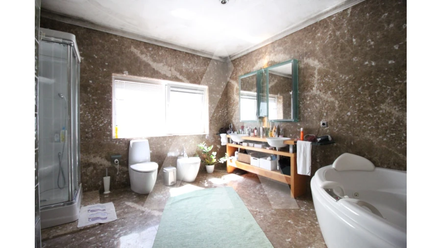 Moradia T4 para Venda em Tamengos, Aguim e Óis do Bairro Foto 24