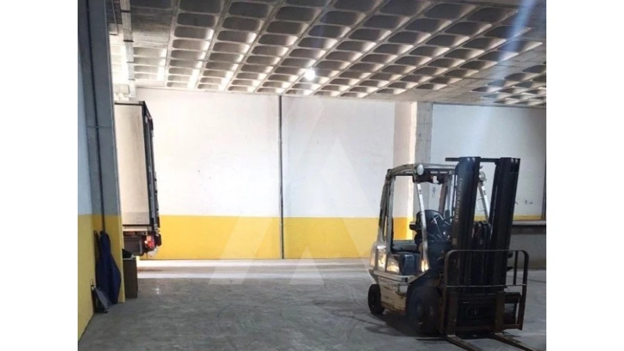 Armazém para Venda em Gafanha da Nazaré Foto 2