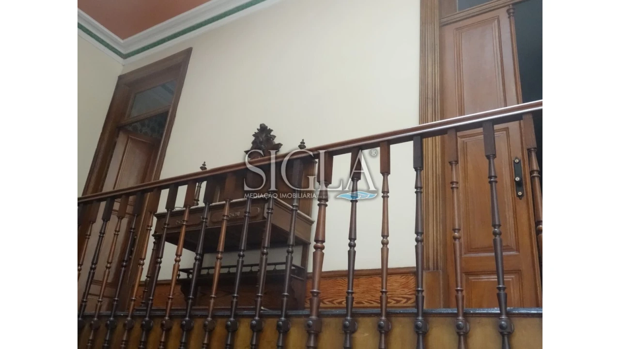 Prédio para Venda em Lordelo do Ouro e Massarelos Foto 5