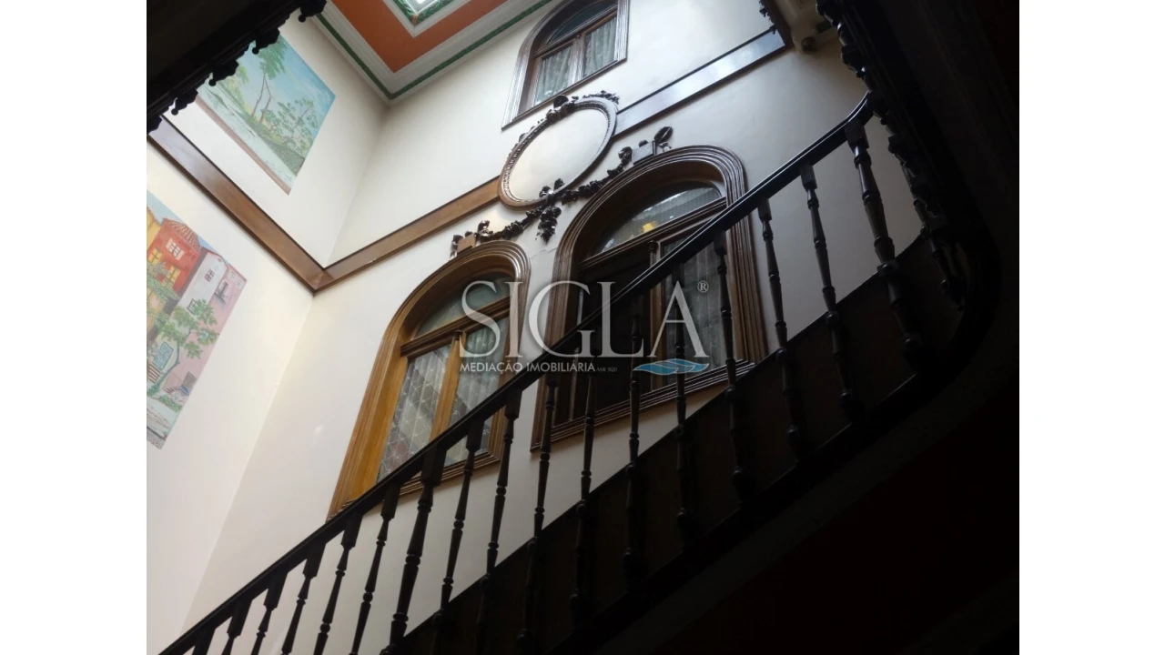 Prédio para Venda em Lordelo do Ouro e Massarelos Foto 13