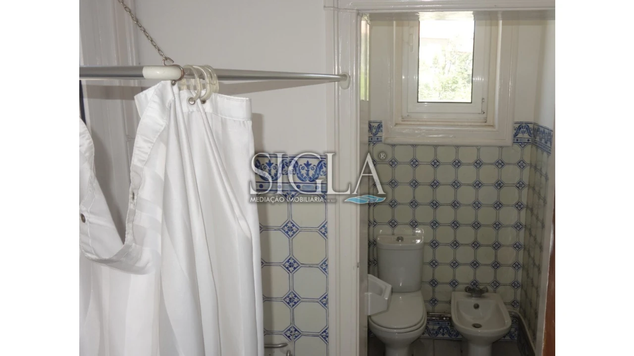 Prédio para Venda em Lordelo do Ouro e Massarelos Foto 15