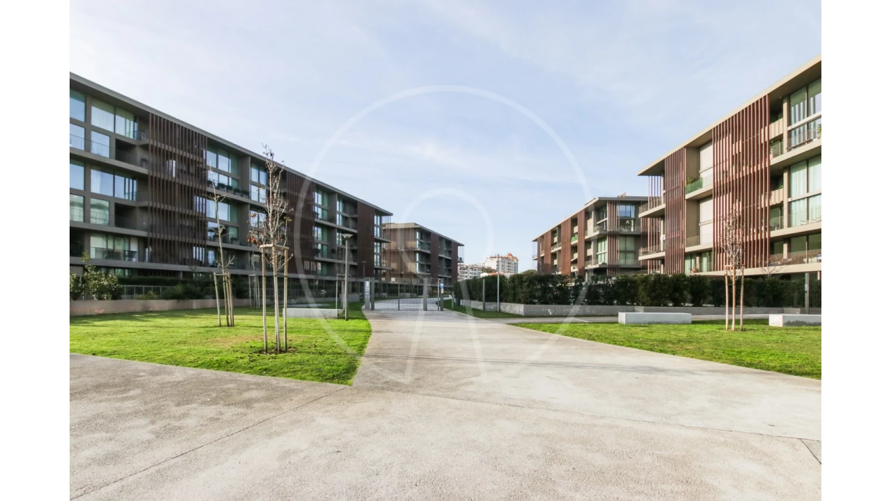 Apartamento T4 para Venda em Cascais e Estoril Foto 57