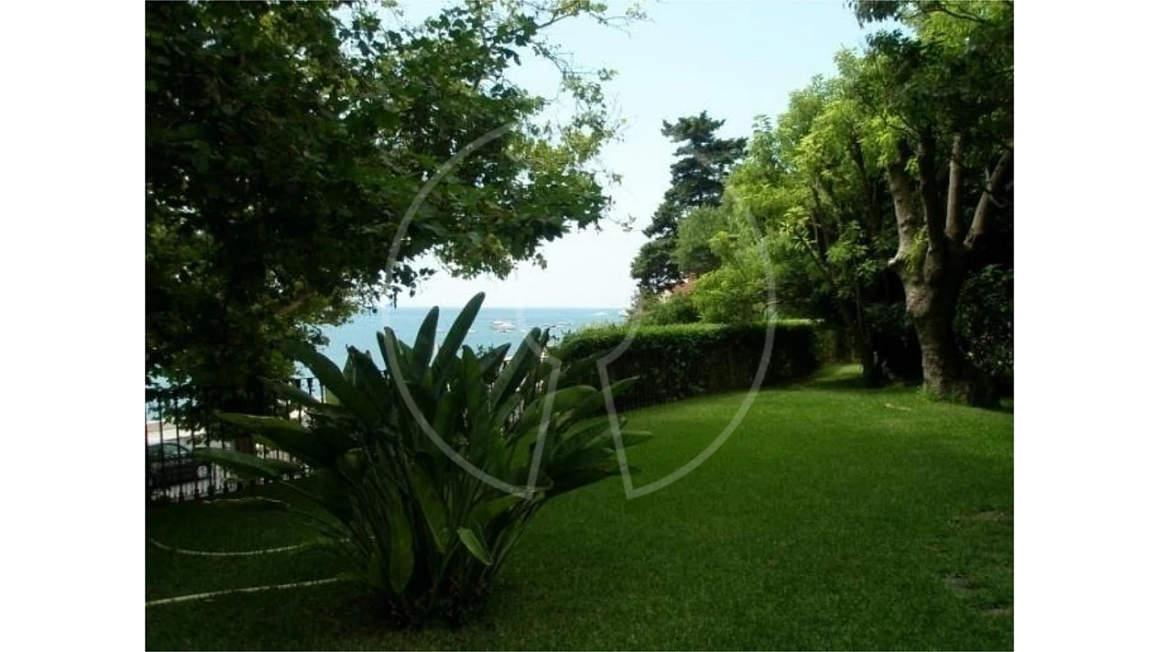 Moradia T7 para Venda em Oeiras e São Julião da Barra, Paço de Arcos e Caxias Foto 23