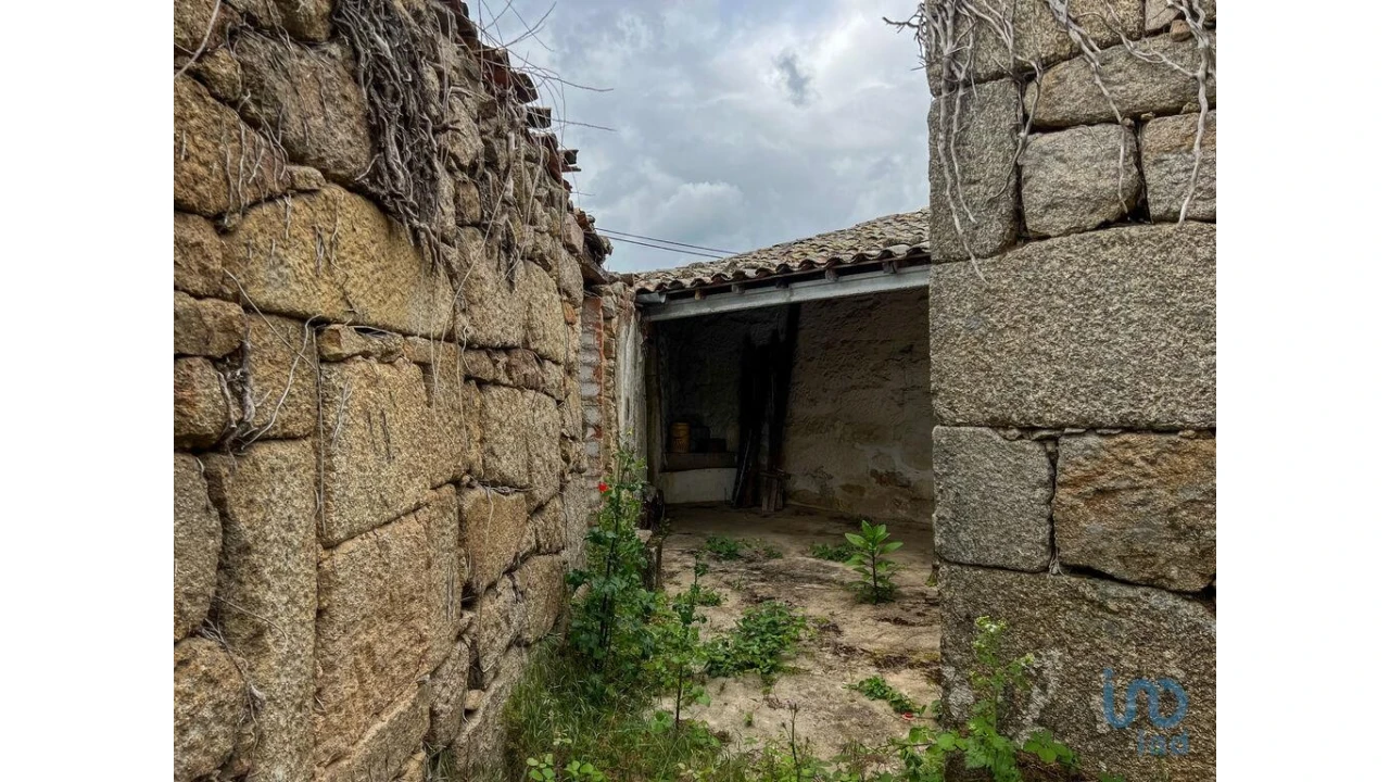 Moradia T3 para Venda em Cotimos Foto 10