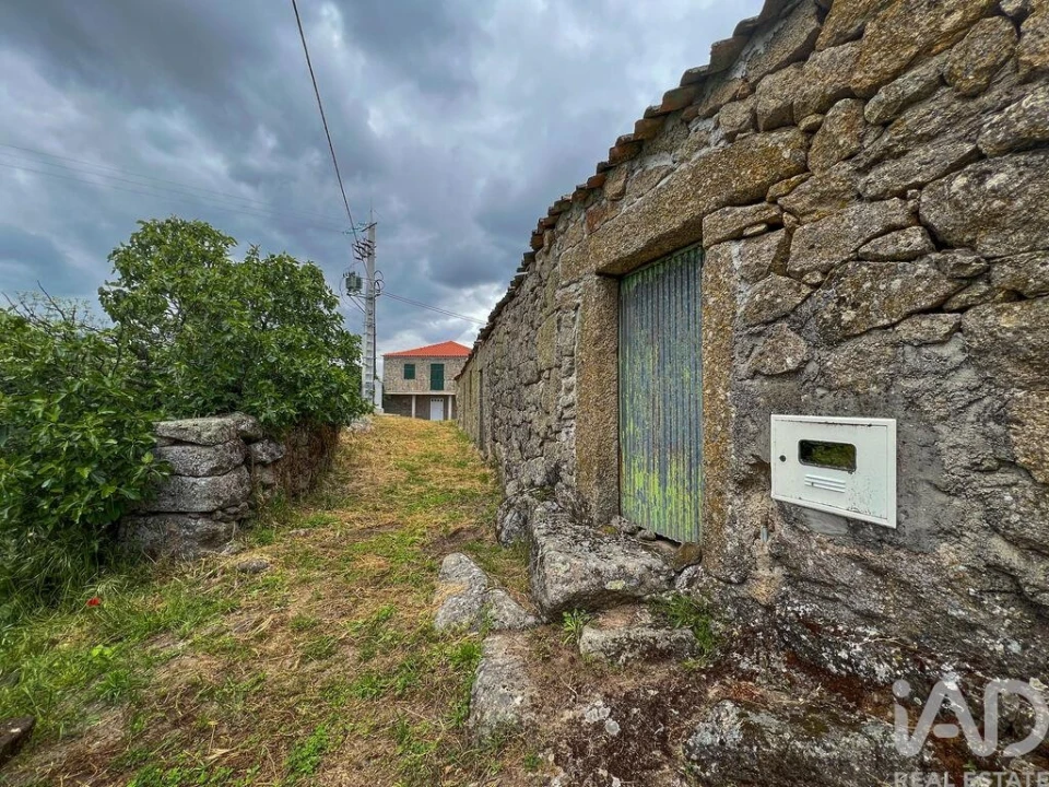 Moradia T3 para Venda em Cotimos Foto 16