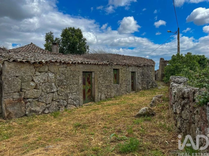 Moradia T3 para Venda em Cotimos Foto 18