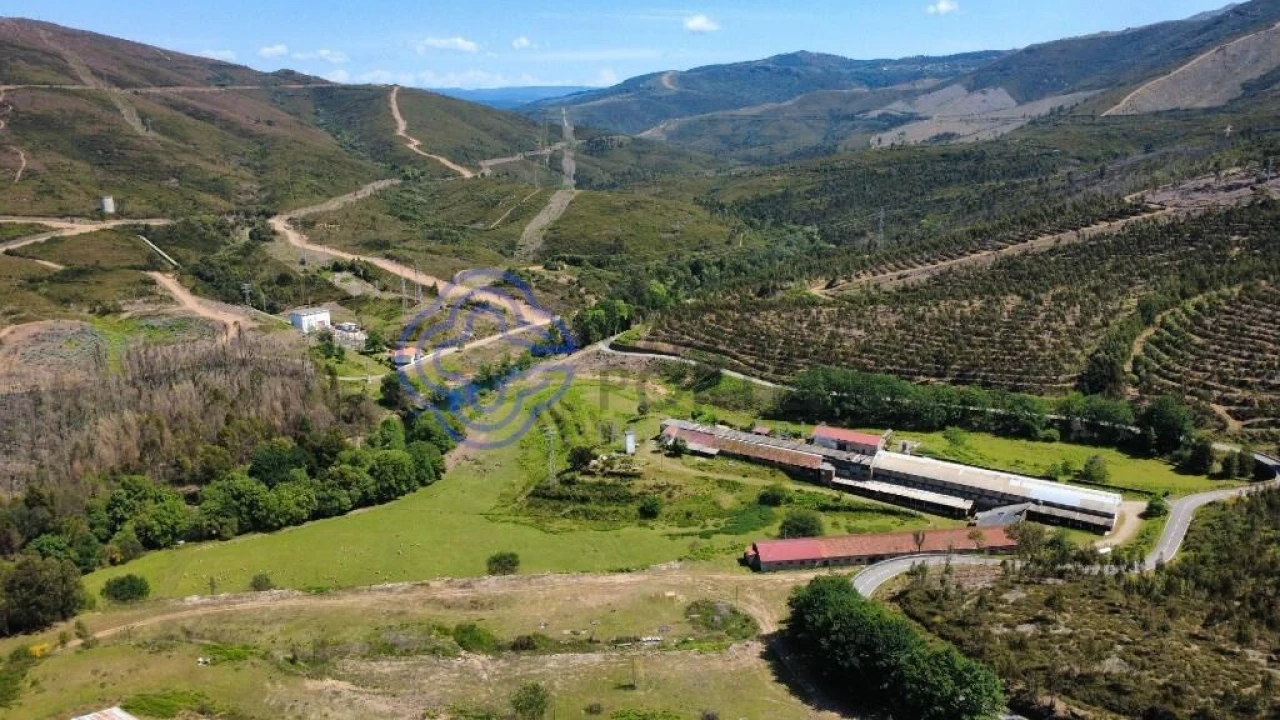 Quinta T5 para Venda em Vilar de Mouros Foto 19