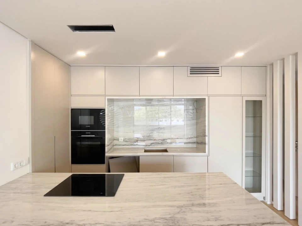 Apartamento T2 para Venda em Creixomil Foto 5