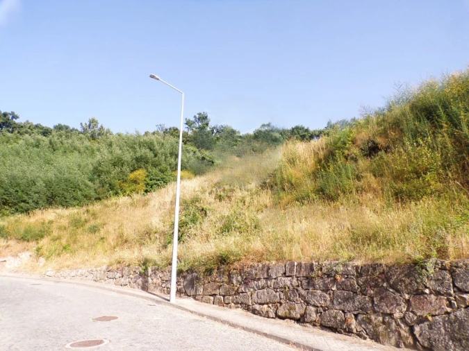 Terreno para Venda em São Tomé de Negrelos Foto 3