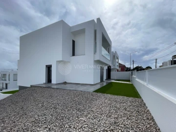 Moradia T4 para Venda em Corroios
