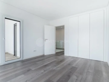 Moradia T4 para Venda em Corroios