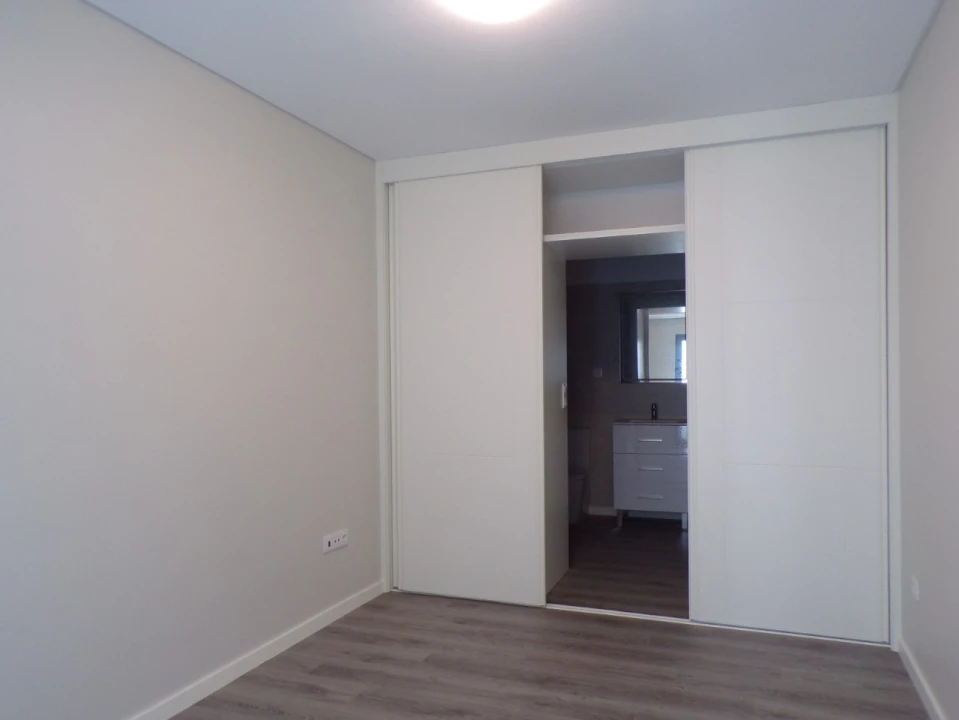 Apartamento T2 para Venda em Sesimbra (Castelo) Foto 16