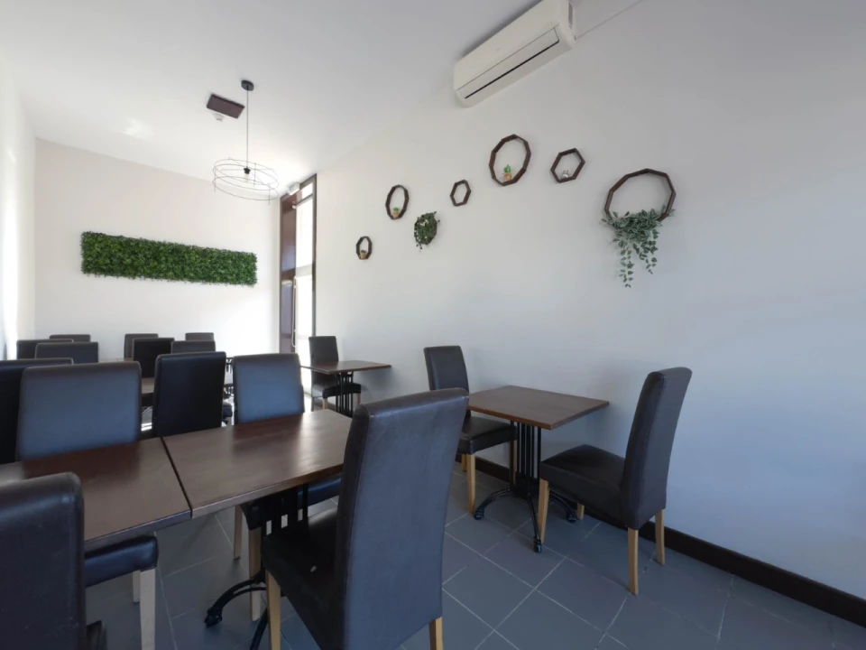 Loja para Venda em Amarante (São Gonçalo), Madalena, Cepelos e Gatão Foto 3