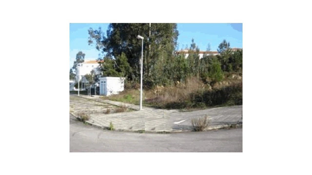 Terreno para Venda em Gondifelos, Cavalões e Outiz Foto 2