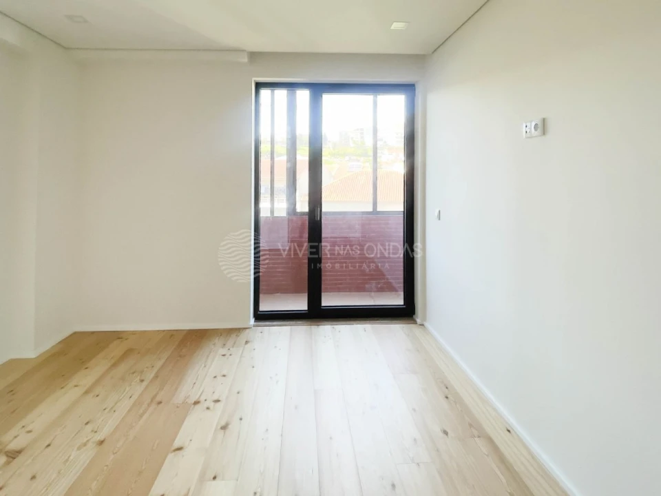 Apartamento T2 para Venda em Creixomil Foto 17