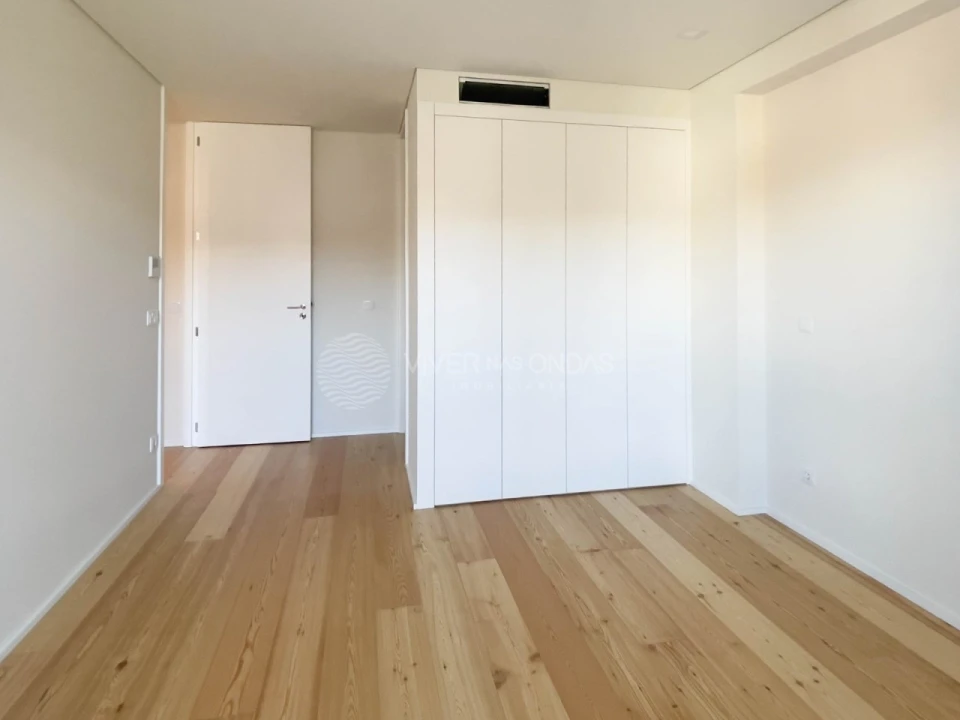 Apartamento T2 para Venda em Creixomil Foto 18