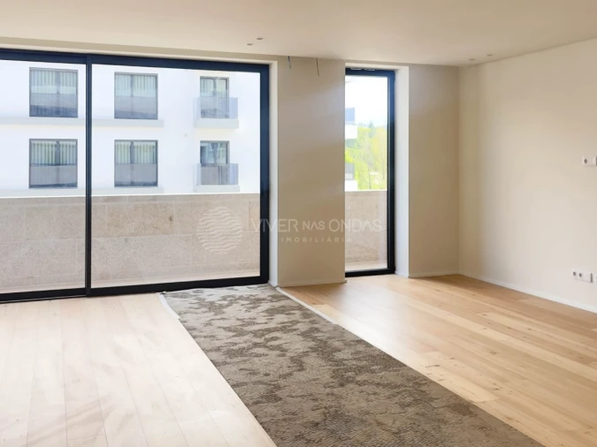 Apartamento T2 para Venda em Creixomil Foto 13