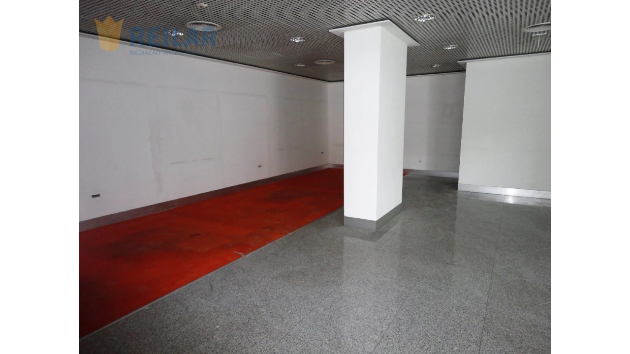 Loja para Arrendamento em Póvoa de Santa Iria e Forte da Casa Foto 7