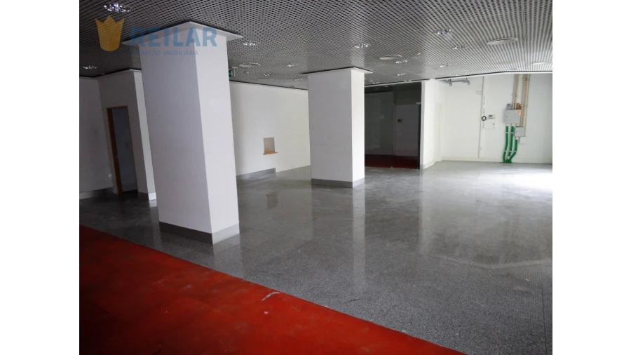 Loja para Arrendamento em Póvoa de Santa Iria e Forte da Casa Foto 2