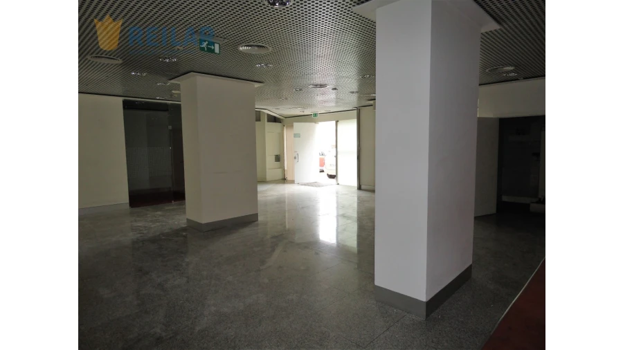 Loja para Arrendamento em Póvoa de Santa Iria e Forte da Casa Foto 3