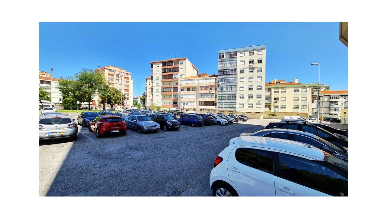 Loja para Venda em Amora Foto 25