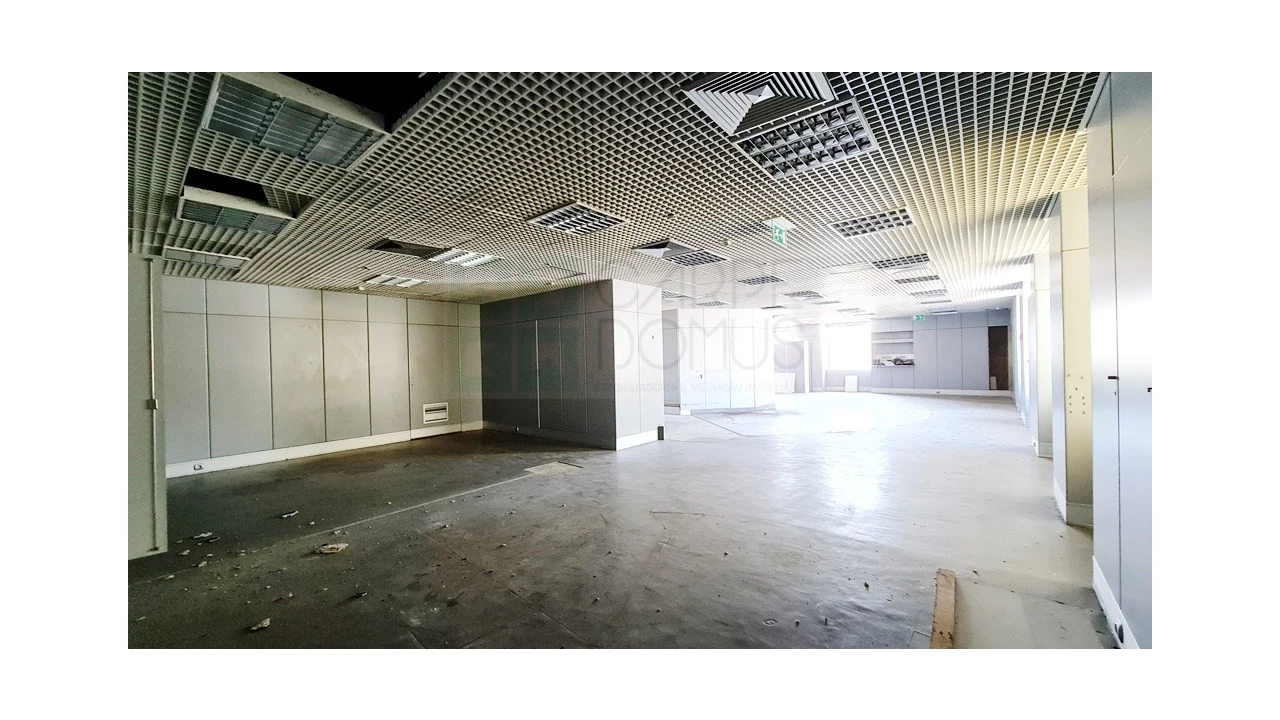 Loja para Venda em Amora Foto 7