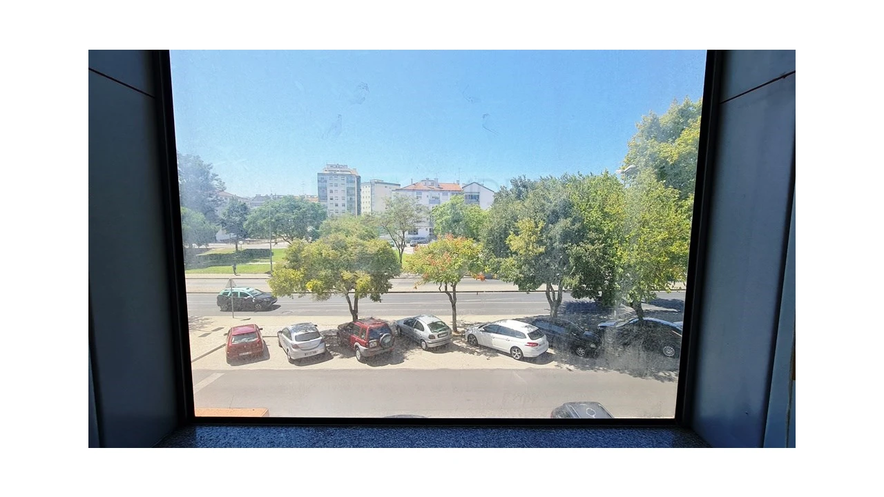 Loja para Venda em Amora Foto 11